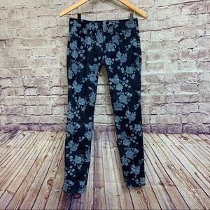 American Eagle Blue Floral Dark Wash Stretch Jegging